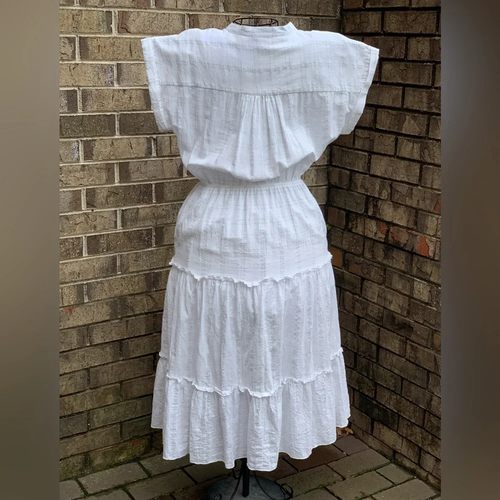Elegant White Midi Dress - Picture 2 of 6